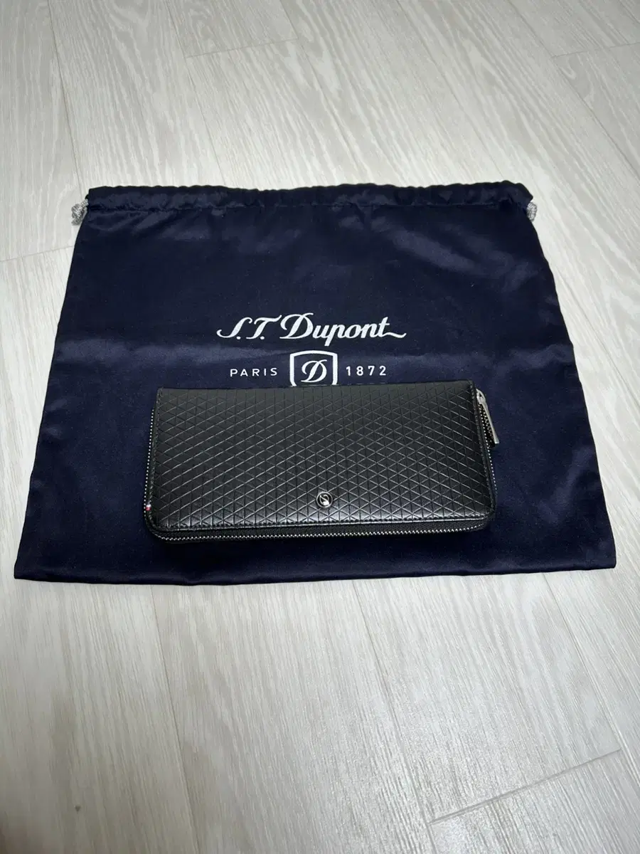 S.T.Dupont 파이어헤드 지퍼 장지갑 판매합니다.(새상품)